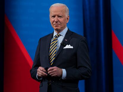 O presidente dos Estados Unidos, Joe Biden, no Pabst Theatre, em Milwaukee (Wisconsin), na última terça-feira, durante encontro televisivo com cidadãos organizado pela rede CNN.