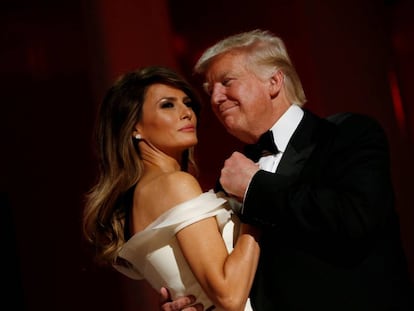 Donald Trump dança com a esposa, Melania.