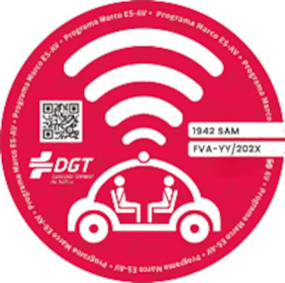 Distintivo de la DGT para vehículos automatizados
