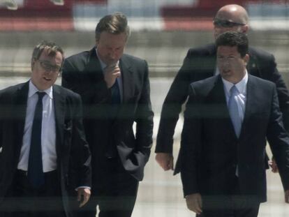 Cameron es recibido por Picardo a su llegada a Gibraltar