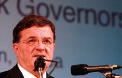 En la imagen, el ministro de Finanzas de Canadá, Jim Flaherty. EFE/Archivo