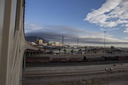 Trenes de carga en la frontera de El Paso (Texas).