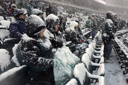 Aficionados en el partido entre Filadelfia y Detroit, de la NFL.