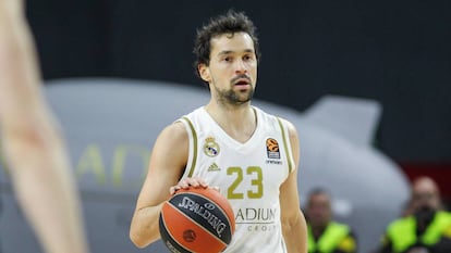 Llull, ante el Baskonia en Euroliga.