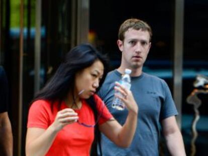 Mark Zuckerberg y su mujer, Priscilla Chan, paseando por Nueva York.