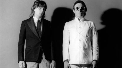 Buggles keyboardist Geoff Downes (left) with Trevor Horn in a promotional image from 1979.