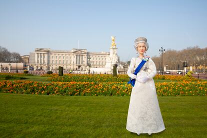 La muñeca Barbie de Isabel II, en conmemoración a sus 70 años de reinado.