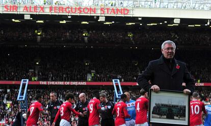 Alex Ferguson duante la conmemoración en Old Trafford de sus 25 años como entrenador del Manchester United celebrado el 5 de noviembre de 2011.