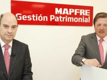 Juan Manuel Inchausti, consejero delegado de Mapfre en España y Portugal, junto a Miguel Ángel Almazán, director general corporativo de inversiones.