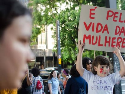 Protesto contra a PEC 181 em S&atilde;o Paulo nesta segunda. 