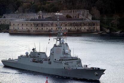 La fragata 'Blas de Lezo' zarpa del Arsenal Militar de Ferrol para dirigirse al mar Negro ante la escalada de tensión entre Rusia y Ucrania.