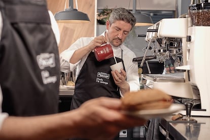 Adrián Fernández, barista y formador en la Academia Mocay.