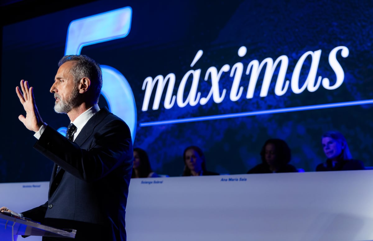 Telefónica Shares Plunge 7% After Dividend Cut and Major Losses Announcement