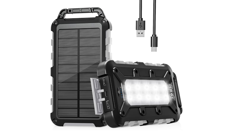 Cargador solar con linterna led incluida.