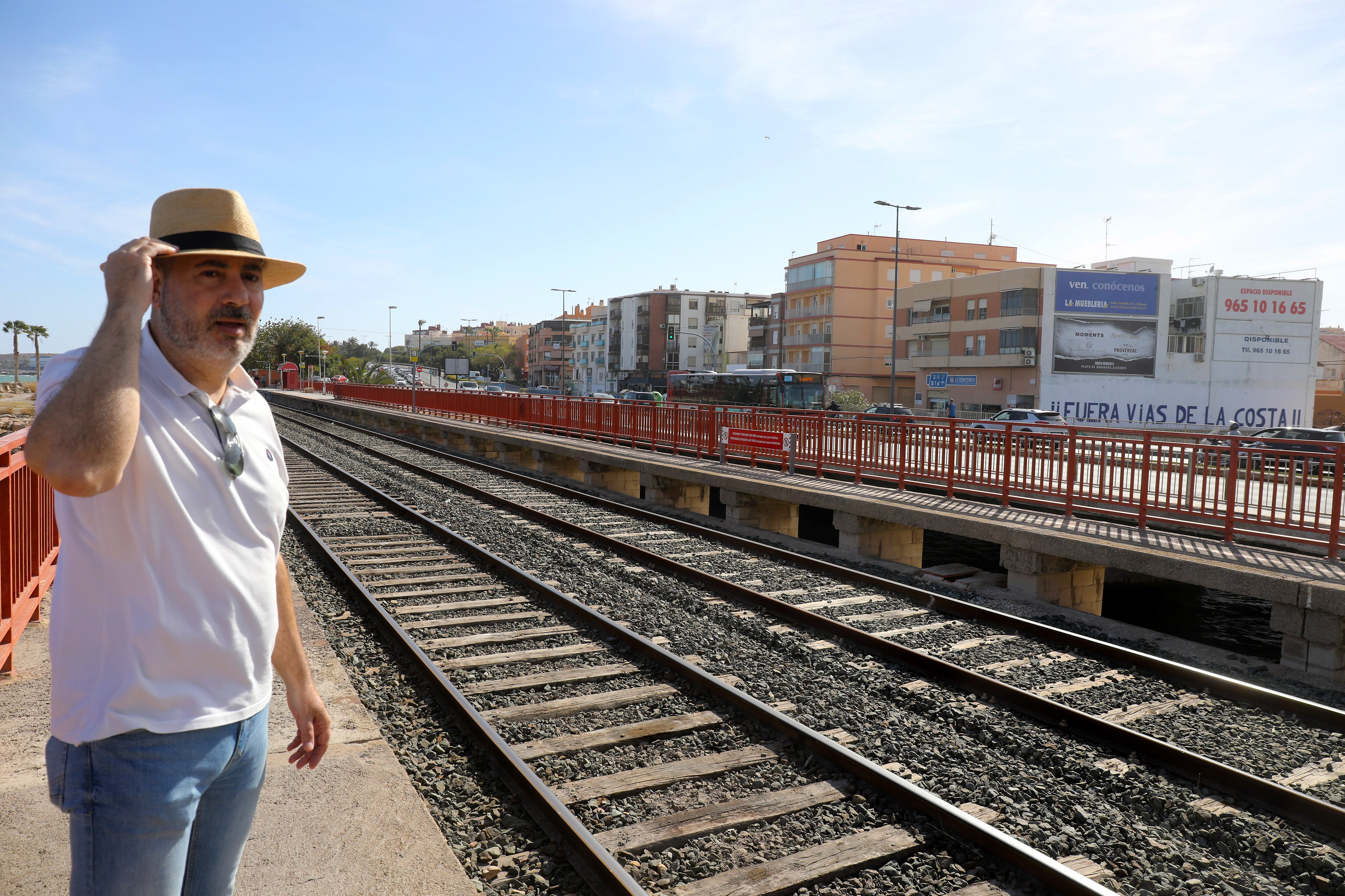 Los empresarios de Alicante proponen la vertebración ferroviaria de toda la provincia con un proyecto de 1.100 millones de euros 