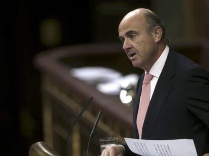 El ministro de Economía y Competitividad, Luis de Guindos, en una intervención parlamentaria reciente.