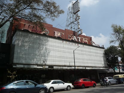 La fachada del centro nocturno El Patio, en la colonia Juárez (Ciudad de México), en octubre de 2019.