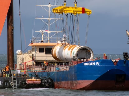 Obras en la terminal de gas natural licuado de GNL planeada en la isla de Rügen, en Alemania