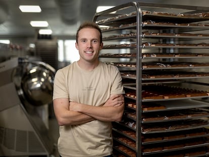 El mejor chocolatero del mundo, Lluc Cruselles, abre Eukaria, su nuevo obrador y tienda en Vic, Barcelona.