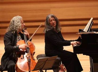 El violonchelista Mischa Maisky y la pianista Martha Argerich, en concierto.