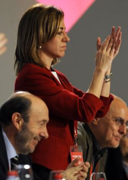 Chacón, aplaudiendo durante el congreso del PSOE