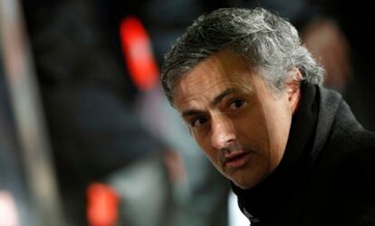 El entrenador del Real Madrid, José Mourinho, durante el partido de Copa del Rey Atletico Madrid-Real Madrid.