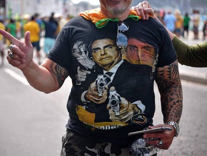 La imagen Bolsonaro en la camisa de un apoyador, el pasado 26 de mayo. 