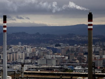 Vista de la refinería de Repsol en A Coruña.