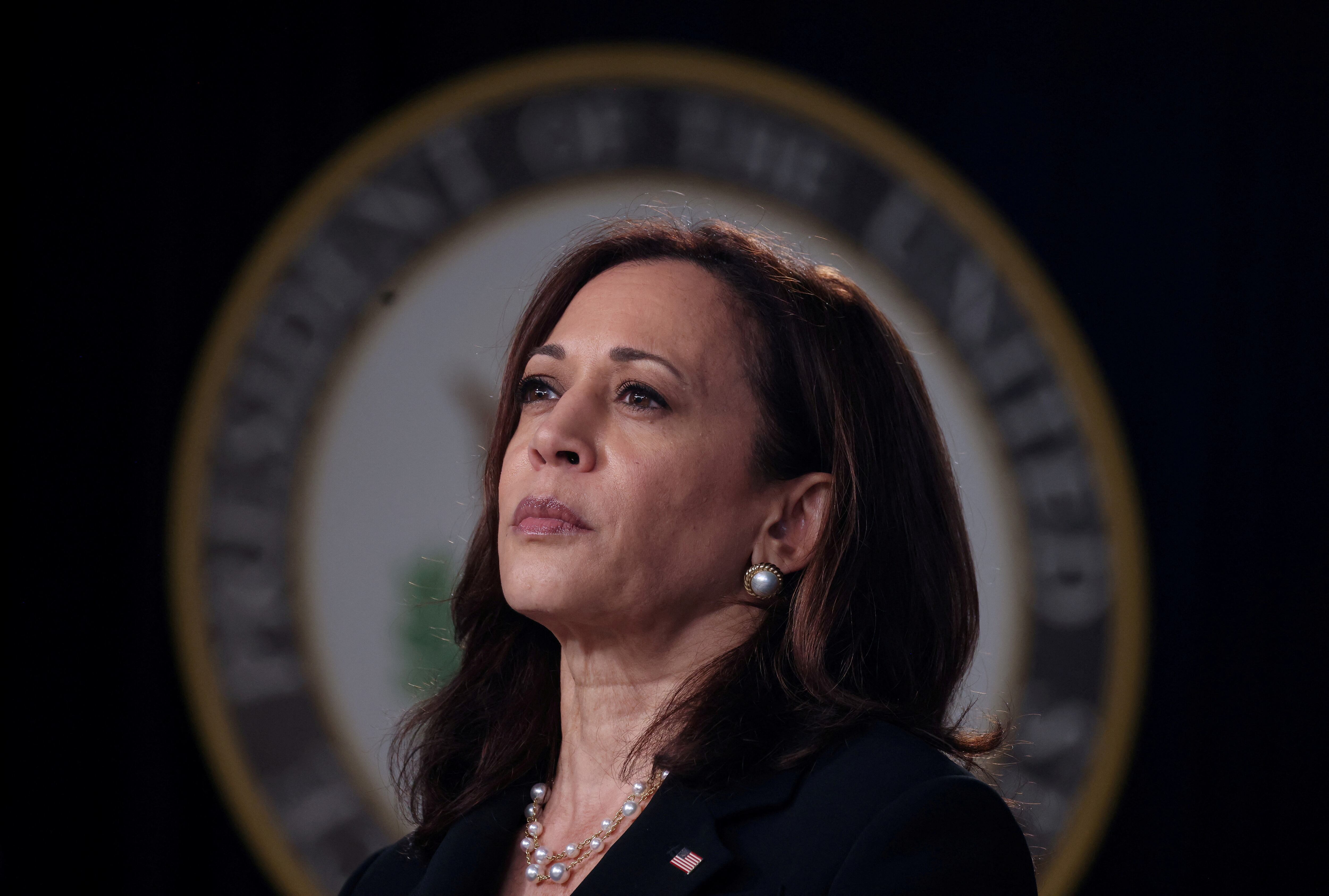  U.S. Vice President Kamala Harris attends an infrastructure event addressing high speed internet in the Eisenhower Executive Office Building's South Court Auditorium at the White House in Washington, U.S., June 3, 2021. REUTERS/Evelyn Hockstein     TPX IMAGES OF THE DAY/File Photo