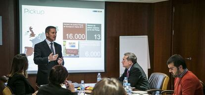 Yves Delmas, presidente de Seur, durante la presentación de la nueva marca global del grupo Geopost.