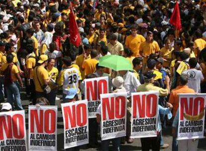 Estudiantes y opositores a Chávez salieron a las calles para pedir el 'no' en el referéndum.