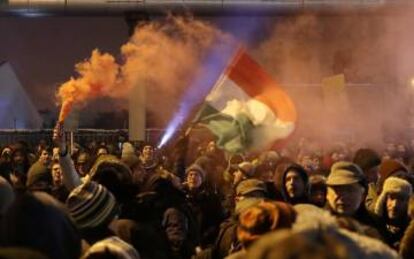 Manifestantes en contra de Orbán, el 17 de diciembre de 2018 en Budapest.