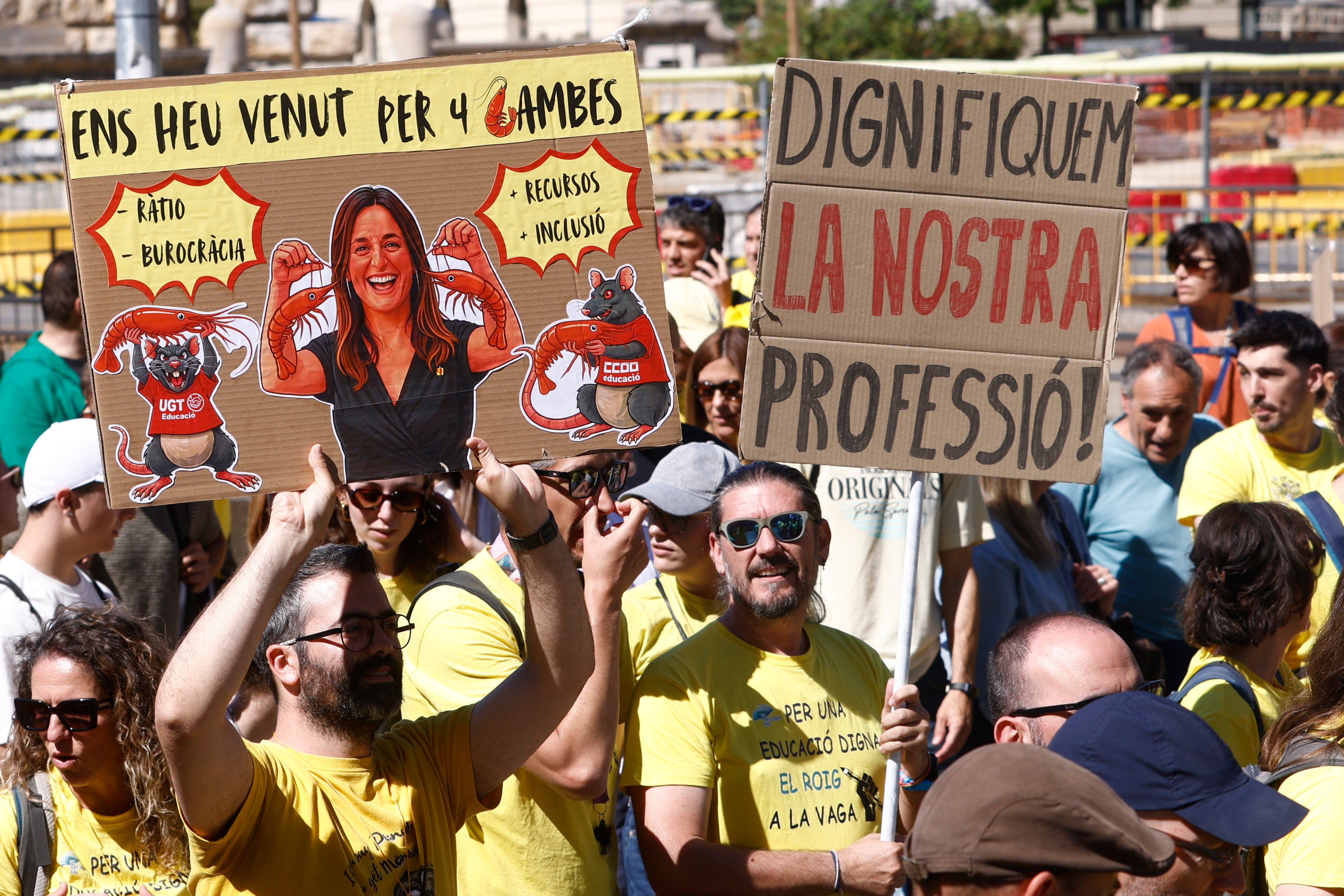 El 65% de profesores catalanes votan no al pacto educativo y anuncian nuevas huelgas la próxima semana