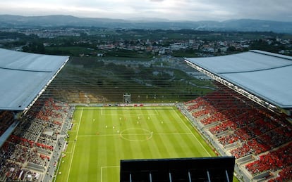 Estadio Municipal de Braga, en Portugal, diseñado por Eduardo Souto de Moura.