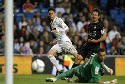 Callejón anota el primer gol del Madrid.