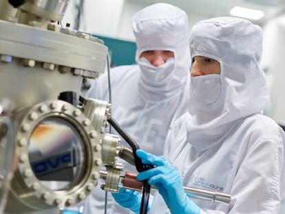 Investigadores del centro vasco Nanogune trabajan en el desarrollo de la nueva tecnología MESO para los microprocesadores de Intel.
