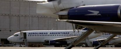 Aviones de Aerolíneas Argentinas en el aeropuerto Jorge Newbery de Buenos Aires.