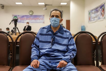 Jamshid Sharmahd, ciudadano iraní-alemán, durante una vista de su juicio en el Tribunal Revolucionario, en Teherán (Irán) el 6 de febrero de 2022.