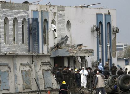 Entre las víctimas mortales y heridos figuran varios civiles y miembros de las fuerzas de seguridad afganas.