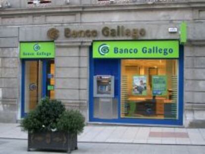 Sabadell y Espírito Santo presentan oferta vinculante por Banco Gallego