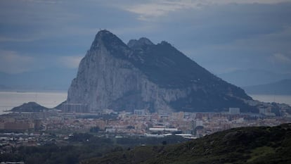 Gibraltar visto desde La Línea de la Concepción.