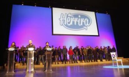 Presentación del colectivo Herrira en el Kursaal de San Sebastián.