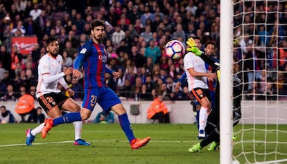 André Gomes marca su primer gol como azulgrana ante el Valencia.