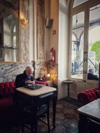 Interior del Café Vianna, en Braga (Portugal).