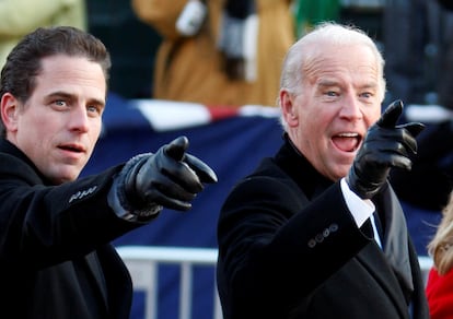 Joe Biden y su hijo Hunter el día de la toma de posesión de Barack Obama en enero de 2009.