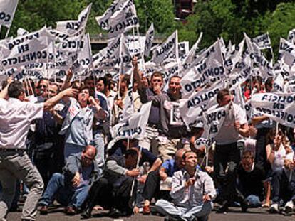 Policías participantes en la manifestación de ayer en el paseo de la Castellana.