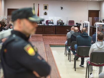 Juicio celebrado en la Audiencia Provincial de Algeciras contra los hermanos Castañas el pasado mes de abril en una sala que ahora se quedará pequeña para un macrojuicio al narco.