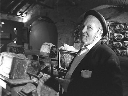 Wolf Vostell, artista alemán, miembro del histórico grupo Fluxus e inventor del 'happening', en 1994.