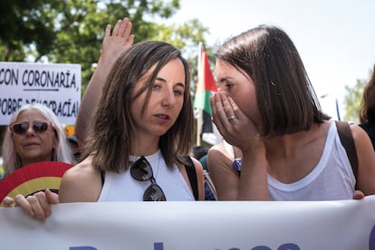 La secretaria general de Podemos, Ione Belarra, y la eurodiputada de su partido Irene Montero, en una marcha republicana en Madrid este mes de junio.