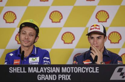 Rossi y Márquez, en la conferencia de prensa del gran premio de Malasia.